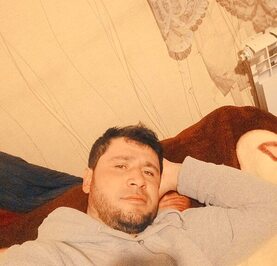 Али